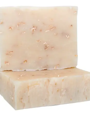 สบู่กลูต้า น้ำนมข้าวโอ๊ต สำหรบผิวกาย ช่วยชะลอการเสื่อมสภาพของเซลล์ผิว แพ็ค 2 ก้อน