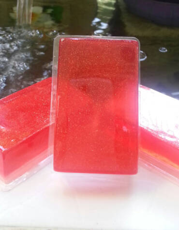 สบู่ทับทิม- AHA  (กลีเซอรีน) สำหรับผิวหน้า กลิ่นหอมละมุน