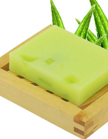 สบู่สมุนไพรว่านหางจรเข้ กลิ่นหอมสมุนไพร สำหรับผิวกาย